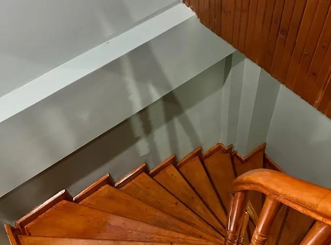 מלון Dimora Kadikoey *